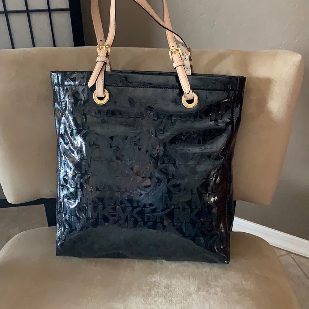 Michael Kors classic patent leather tote bag